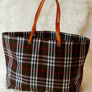 Burberry Handbag!!